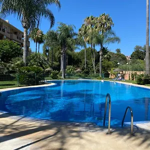 https://dunas-and-beach-marbella-cabopino.es-andalucia.com